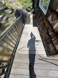 Deck powereashing